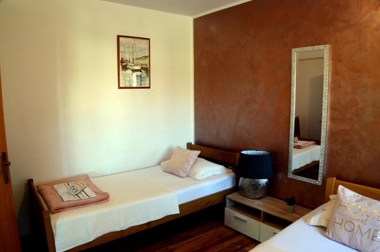 Apartman M&S Biograd na Moru Kültér fotó